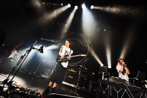 15NLOčsꂽwNTT DOCOMO presents MIYAVI 15th Anniversary LivegNEO TOKYO 15hx Photo/cӉq 