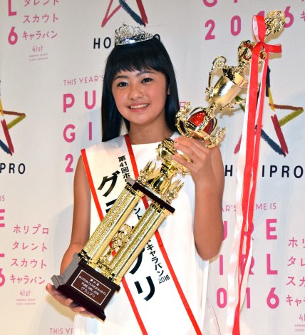 画像 写真 ホリプロtsc頂点は史上最年少12歳柳田咲良さん 石原さとみ祝福に号泣 2枚目 Oricon News