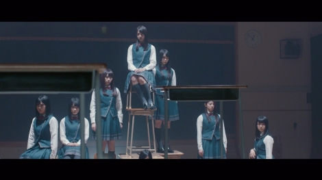 画像 写真 欅坂46 制服でずぶ濡れ 風変わり なダンスmvフル解禁 10枚目 Oricon News