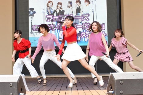 画像 写真 フェアリーズ 夏先取りでびしょ濡れ 2枚目 Oricon News