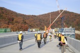 NEXCO西日本が開催する「親子で“なるほど！ 高速道路発見”」の模様4 