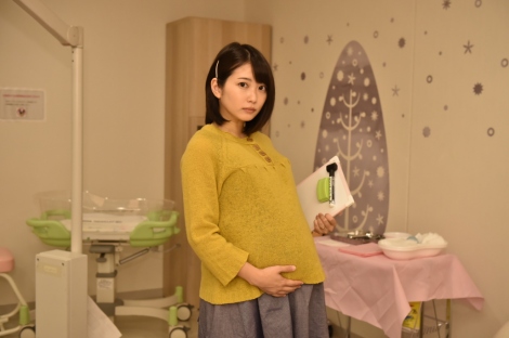 志田未来 筆談で命と向き合う妊婦役 コウノドリ で約10年ぶりの 出産 Oricon News