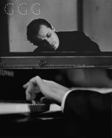 ��{����A�h������O�����E�O�[���h�̃C�x���g�J�� ���a85���N�L�O 