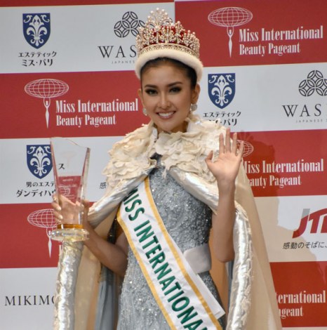 ミス インターナショナル 頂点にインドネシア代表21歳 ケビン リリアナさん Oricon News