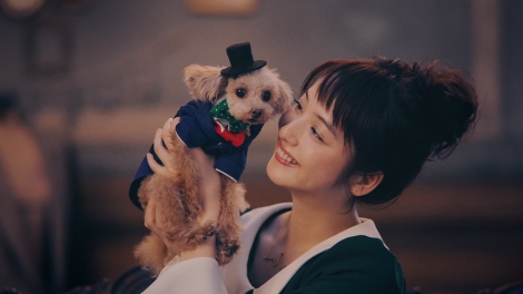 佐々木希が新cmでコマ撮りミュージカルに挑戦愛犬との共演にも感激 Oricon News