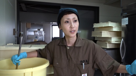 手作りにこだわる女性チーズ職人に密着 Oricon News
