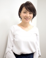 �勴�����A�i�A����4���Ƀe���r������ގЂ��Ă��� 