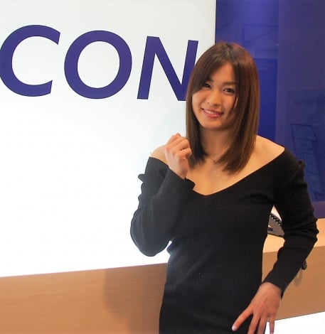 美女レスラー紫雷イオ 写真集で素顔と美肌を大胆披露 女子プロレスを盛り上げたい Oricon News