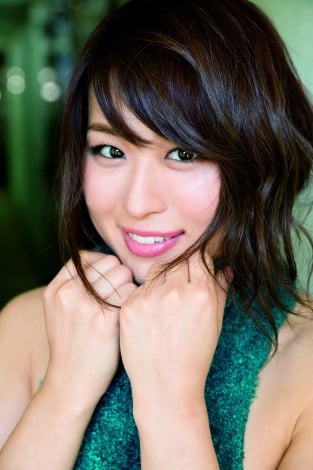 画像 写真 美女レスラー紫雷イオ 写真集で素顔と美肌を大胆披露 女子プロレスを盛り上げたい 2枚目 Oricon News