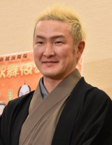 ���������A�j���̖��O�́g�z��h�u���ƕꂩ��ꕶ�������炢�܂����v 