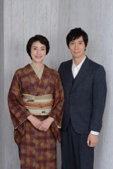 2��23�������\��̓ǔ��e���r�J��60�N�L�O�h���}�w�V�˂���Ă����[�`���E���F�߂����w�҂ƍȂ̈��`�x��މ�ɏo�Ȃ����V�C�S��ƍ��X�ؑ��V�� �iC�j�ǔ��e���r 