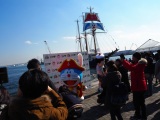 キャプテンドラえもん号が横浜に凱旋 親子連れで賑わう Oricon News