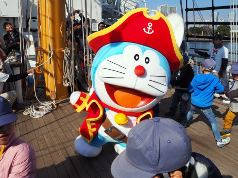 画像 写真 キャプテンドラえもん号が横浜に凱旋 親子連れで賑わう 6枚目 Oricon News
