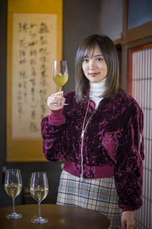 夏菜、ワインエキスパートの資格活かして昆布だしを飲み比べ | ORICON NEWS