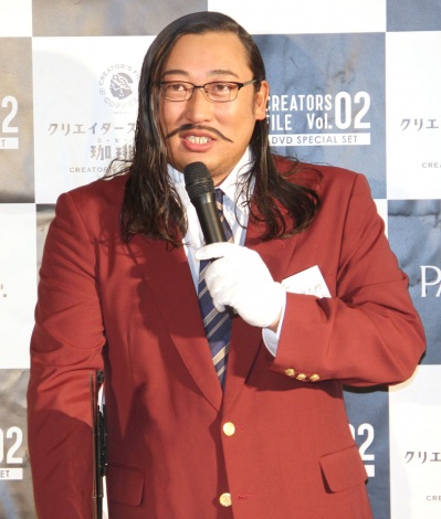 画像 写真 ロバート秋山 ファンから下着縫い付けた服渡され 今度は自前のものを 5枚目 Oricon News