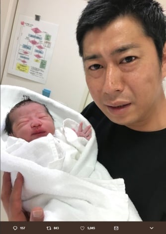 パンサー尾形 第1子女児誕生 産まれてきてくれてサンキューーー Oricon News