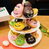 新店舗発表会で展示された、3月15日から期間限定販売する「バーバパパ」とのコラボレーションドーナツ。 