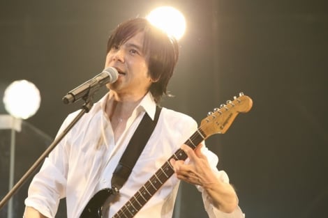 エレカシ30周年宮本男泣きの熱唱 どんどん元気になる Oricon News