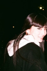 �H�����A���Ђ�S���E30�X�܂Ō��蔭���� �wKOZUE 2017-2018�x 