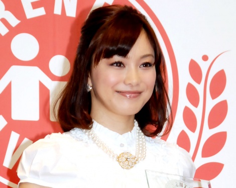 エビちゃん妹 蛯原英里氏が第2子妊娠を報告 夫婦はもちろん娘も喜んでいます 最新ニュース Eltha エルザ