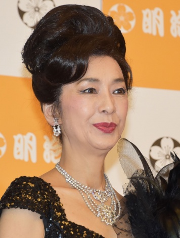 高橋恵子の画像 写真 檀れい 早着替えに自信 宝塚の時から得意中の得意 1枚目 Oricon News