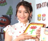 ���c�����A���e�����l�^�Ɂu�΂����Ƃ��Ă����v �����`���R�v�������S 