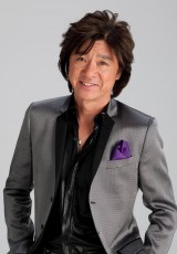 ����G������A�uYOUNG MAN�v�Ȃǃq�b�g�ȑ����@�j���\�����6�ʂ̃V���O��������1159���� 