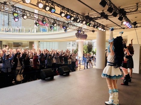 画像 写真 福原遥 戸松遥 念願コラボ曲で初ステージ 付き合っちゃいそうな感じ 笑 8枚目 Oricon News