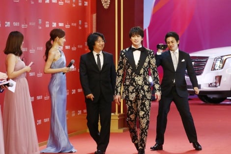 画像 写真 新田真剣佑 海外映画祭にド派手スーツで初参加 上海のファンが熱烈歓迎 6枚目 Oricon News