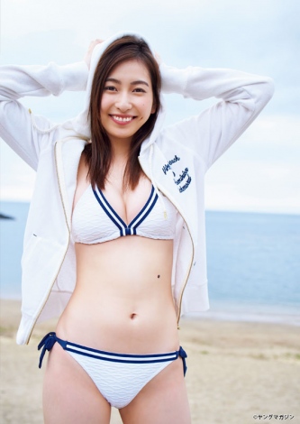 19歳の完璧美女 Juice Juice 植村あかり ヤンマガ 初カバー登場 Oricon News