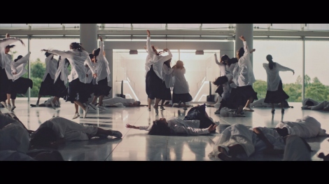 画像 写真 欅坂46が躍動感あふれるコンテンポラリーダンス 新曲 アンビバレント Mv公開 11枚目 Oricon News