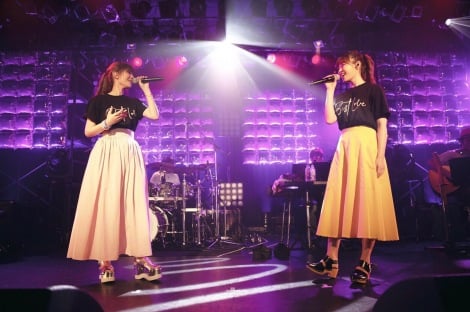 Maco 親友のe Girls鷲尾伶菜とデュエット 最高で最幸な1日 Oricon News