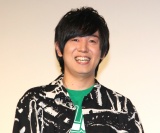 �R����P�A�u�V��j���v�������Ԗʂ��c�g�q�[���[�h500�l�̉����ɋ~���� 