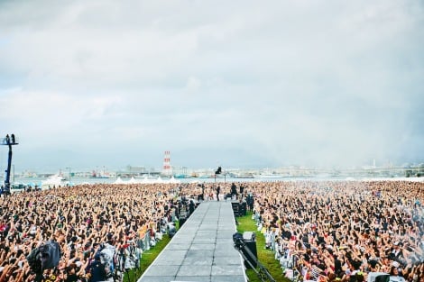 GLAY、函館野外ライブは無事決行 大雨回避でファン安堵 | ORICON NEWS