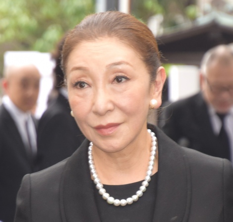 画像 写真 内田裕也 妻 樹木希林さんに最後の別れ ファンの ロックンロール に見送られ会場後に 9枚目 Oricon News