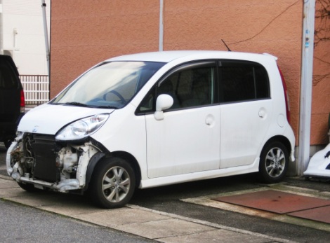 画像 写真 自動車保険 自損事故で 保険を使う Or 使わない どう決める 1枚目 Oricon News