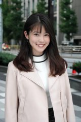 今田美桜が10月8日スタートのフジテレビ系新“月9”ドラマ『SUITS／スーツ』に出演 （C）フジテレビ 