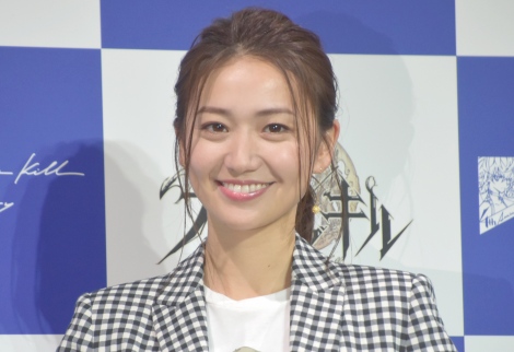 大島優子の画像 写真 海外渡航の大島優子 帰国後初公の場で笑顔 気合を入れてやっていきたい 15枚目 Oricon News