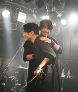 SKY-HI�~���q�m�u�A�L�A�M���Z�b�V�����Ŋϋq���| 