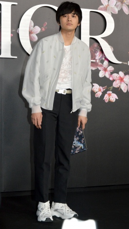 画像 写真 水原希子 スラリ美脚露わなドレスでdiorコレクション来場 寒い 18枚目 Oricon News
