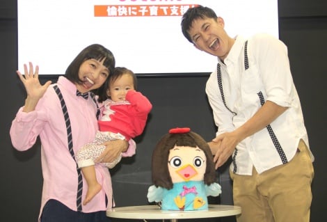 親子3人そろって初めて公の場に登場した（左から）金田朋子、千笑ちゃん、森渉＝『DOCOMO Open House 2018 AIボイス＆キャラクターライセンスプロジェクト』 （C）ORICON NewS inc. 