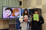 フジテレビ系『ちびまる子ちゃん』のアフレコに挑戦したPUFFY （C）さくらプロダクション／日本アニメーション 