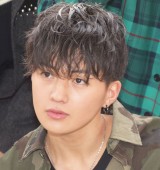 ���W���[�f�r���[�C�x���g���J�Â���FANTASTICS from EXILE TRIBE�̔��ؗE�� (C)ORICON NewS inc. 