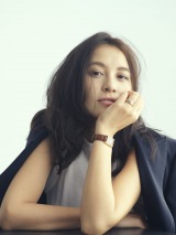 �ؗT�q�A�M�d�ȃv���C�x�[�g�ʐ^���J �ǎ҃��f�����ォ�猋�����E�Ƒ����s�܂� 