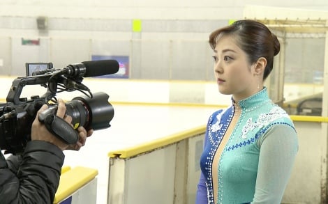 水卜アナ 再現vtrで荒川静香役1ヶ月スケート特訓 大人になってから一番面白い Oricon News