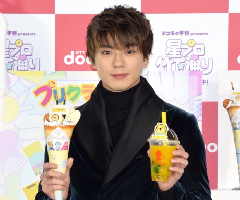 新田真剣佑、スイーツ男子の一面チラリ「ドニマルと一緒で食いしん坊