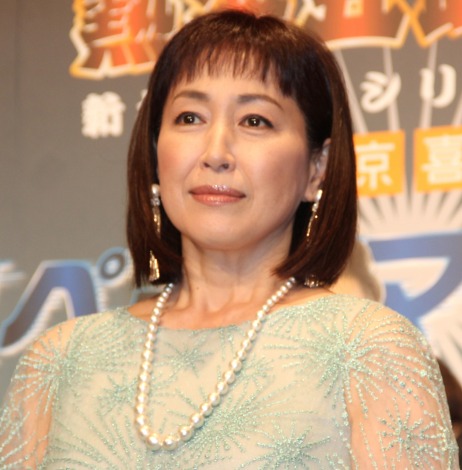 高島礼子の画像 写真 三宅裕司 骨折退院後初の公の場は松葉づえ姿 現在リハビリ中も 舞台では飛び回れるように 5枚目 Oricon News
