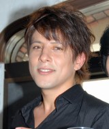 ��c������ʏ����Ƃ̌������ ����E��c�D���j���u���߂łƂ��~1000000�v 