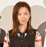 ����y���A�B�e����ŋ��|�̌��u��̊K�Ől�̑������c�v 