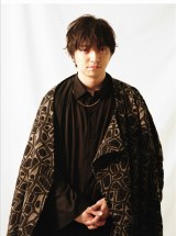 Koki, �O�Y��m�Ɋy�Ȓ񋟁@���j�h���}�w���߂̐�m�I�x�}���̂Ɍ��� 